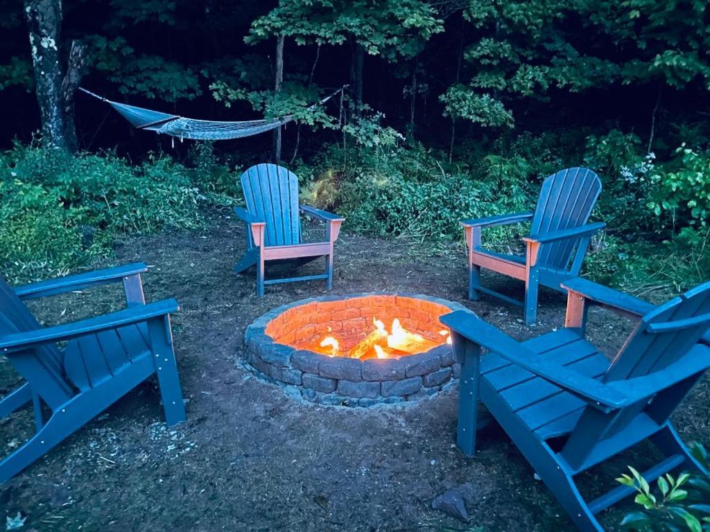 Cozy Cottage With Jacuzzi And Fire Pit And Reading Nook! Livingston Manor Ngoại thất bức ảnh